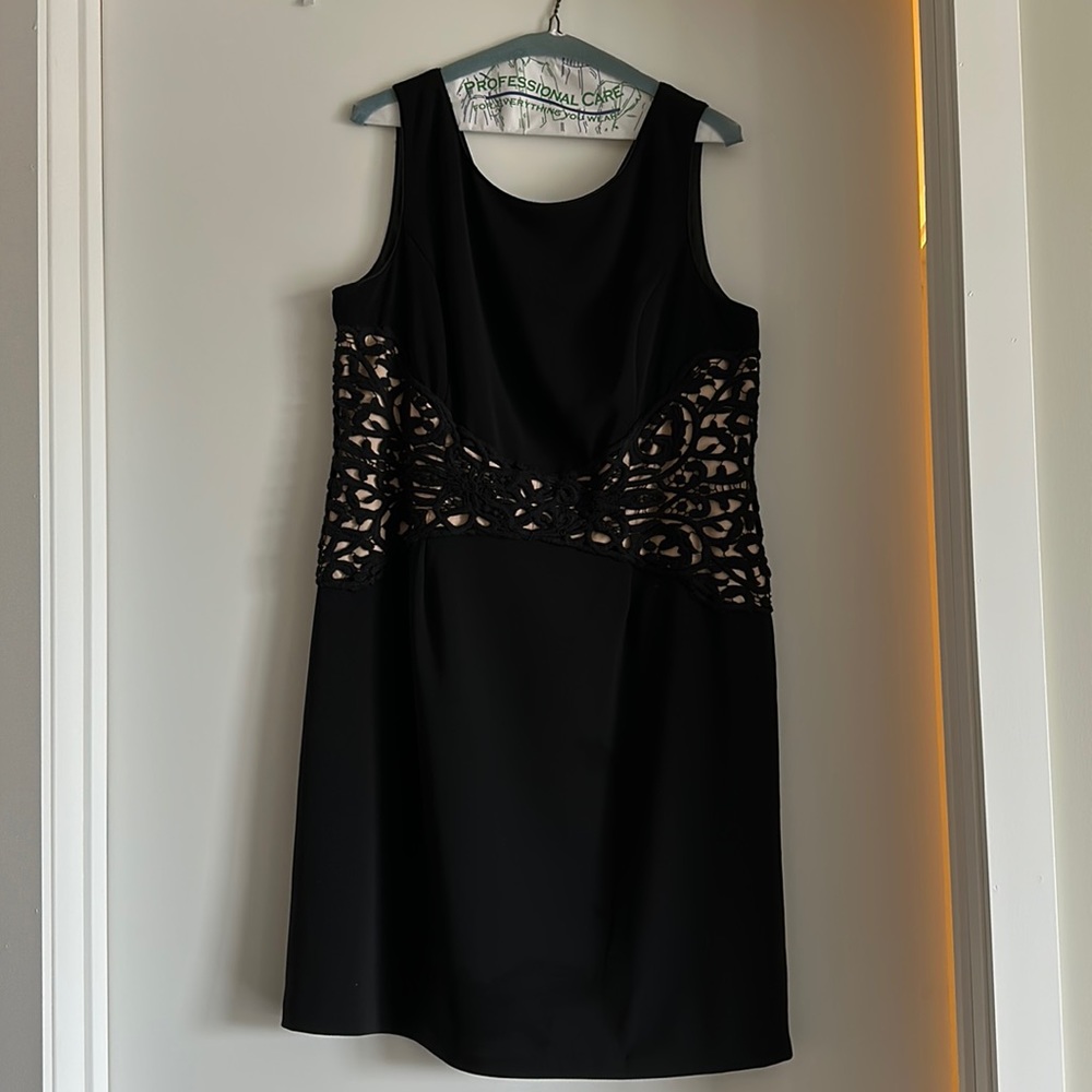 Donna Ricco size 16 black cocktail dress